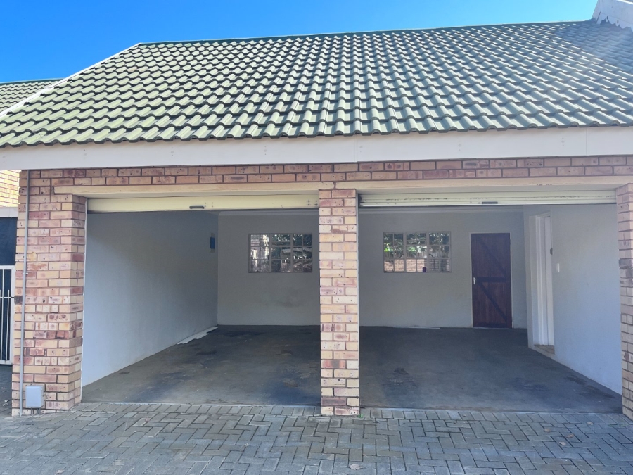 2 Bedroom Property for Sale in Heuwelsig Free State